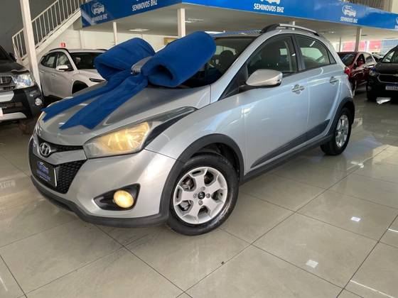 HYUNDAI HB20X 1.6 16V STYLE FLEX 4P MANUAL HYUNDAI HB20X 1.6 16V STYLE FLEX 4P MANUAL